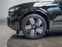 Gebraucht VW Touareg R 462 PS (339 kW) 2024 Schwarz SUV