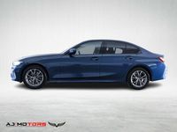 Gebraucht BMW 320 Sport Line 190 PS (139 kW) 2024 Blau Limousine