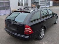 Gebraucht Mercedes C180 Classic 143 PS (105 kW) 2005 Blau Kombi