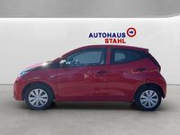 Gebraucht Toyota Aygo 72 PS (52 kW) 2018 Rot Kleinwagen