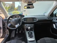 Gebraucht Peugeot 308 Style 131 PS (96 kW) 2015 Silber Limousine