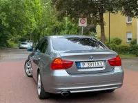 Gebraucht BMW 320 184 PS (135 kW) 2010 Silber Limousine