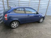 Second-hand Hyundai Accent 97 CP (71 kW) 2007 Albastru Hatchback