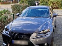 Gebraucht Lexus IS300h 223 PS (164 kW) 2016 Grau Limousine