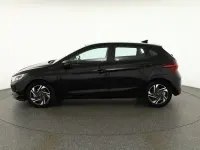 Gebraucht Hyundai i20 Trend 101 PS (74 kW) 2022 Schwarz Limousine