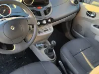 Używany Renault Twingo 79 KM (58 kW) 2007 Szary Hatchback