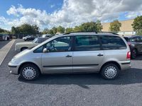 Gebraucht Ford Galaxy 116 PS (85 kW) 2005 Platinum metallic Van / Kleinbus