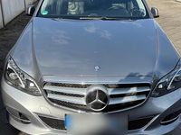 Gebraucht Mercedes E220 170 PS (125 kW) 2015 Grau Kombi
