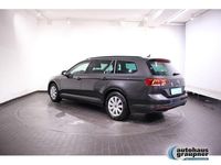 Gebraucht VW Passat Basis 150 PS (110 kW) 2023 Mangangrau Kombi
