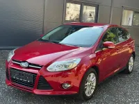 Gebraucht Ford Focus Titanium 101 PS (74 kW) 2012 Rot Limousine