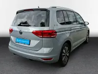 Gebraucht VW Touran Comfortline 150 PS (110 kW) 2025 Silber Van / Kleinbus