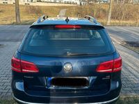 Gebraucht VW Passat 160 PS (117 kW) 2014 Blau Kombi