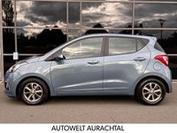 Gebraucht Hyundai i10 Edition 87 PS (63 kW) 2015 Blau Kleinwagen