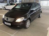 Gebraucht Mercedes B200 136 PS (100 kW) 2005 Schwarz Van / Kleinbus