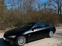 Gebraucht BMW 330 245 PS (180 kW) 2010 Schwarz Coupé
