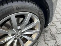 Gebraucht VW Passat Highline 190 PS (139 kW) 2018 Grau Kombi