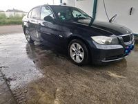 Gebraucht BMW 318 129 PS (94 kW) 2007 Schwarz Limousine