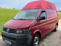 Gebraucht VW Transporter 102 PS (75 kW) 2010 Rot Van
