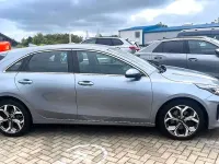 Gebraucht Kia Ceed 160 PS (117 kW) 2021 Silber Kleinwagen