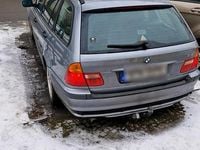 Gebraucht BMW 318 143 PS (105 kW) 2004 Silber Kombi