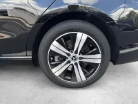 Gebraucht Mercedes C300e Avantgarde 313 PS (230 kW) 2023 Schwarz Kombi