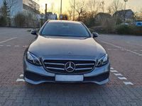 Gebraucht Mercedes E220 Avantgarde 194 PS (142 kW) 2018 Grau Limousine