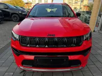 Gebraucht Jeep Compass Altitude 131 PS (96 kW) 2023 Colorado red SUV