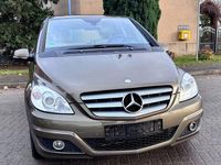 Gebraucht Mercedes B180 109 PS (80 kW) 2009 Braun Van / Kleinbus