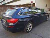 Gebraucht BMW 525 Sport Line 218 PS (160 kW) 2015 Blau Kombi