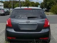 Gebraucht Kia Ceed 90 PS (66 kW) 2010 Grau Kleinwagen