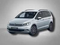 Neu VW Touran Life 150 PS (110 kW) 2026 Oyster silver metallic oyster silver metallic Van / Kleinbus