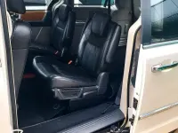 Usata Lancia Voyager 175 CV (128 kW) 2015 Oro Monovolume