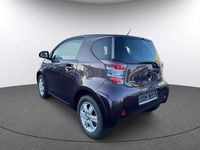 Gebraucht Toyota iQ 68 PS (50 kW) 2009 Deep amethyst mica metallic Kleinwagen