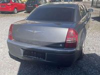 Usado Chrysler 300C 218 CV (160 kW) 2006 Gris Berlina