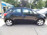 Gebraucht Kia Venga Spirit 125 PS (91 kW) 2012 Schwarz Kleinwagen