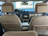 Gebraucht VW Touran Highline 140 PS (102 kW) 2012 Braun Van / Kleinbus