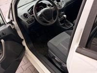 Gebraucht Ford Fiesta Trend 60 PS (44 kW) 2010 Weiß Kleinwagen