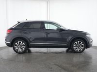 Używany VW T-Roc Active 150 KM (110 kW) 2021 Szary SUV