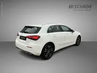 Gebraucht Mercedes A200 Progressive 163 PS (119 kW) 2023 Weiß Limousine