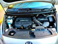 Gebraucht Kia Carens 136 PS (100 kW) 2015 Silber Van / Kleinbus