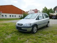 Second-hand Opel Zafira Njoy 125 CP (91 kW) 2003 Argintiu Monovolum