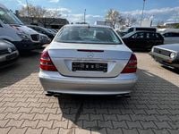 Gebraucht Mercedes E240 Avantgarde 177 PS (130 kW) 2003 Silber Limousine