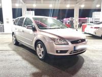 Gebraucht Ford Focus 100 PS (73 kW) 2008 Silber Kombi