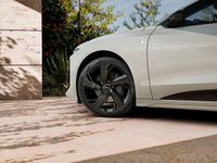 Neu Audi e-tron Business 314 kW (428 PS) 2026 Beige SUV