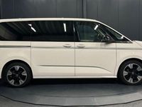 Second-hand VW Multivan Style 204 CP (150 kW) 2023 Alb Monovolum