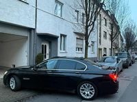 Gebraucht BMW 730 258 PS (189 kW) 2015 Blau Limousine