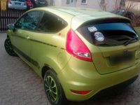Gebraucht Ford Fiesta 82 PS (60 kW) 2009 Grün Kleinwagen