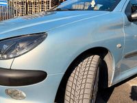 Gebraucht Peugeot 206 109 PS (80 kW) 2002 Silber Kleinwagen