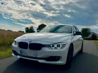 Gebraucht BMW 320 184 PS (135 kW) 2014 Weiß Limousine