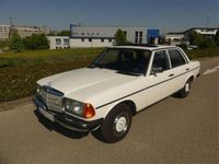Gebraucht Mercedes 230 136 PS (100 kW) 1982 Weiß Limousine